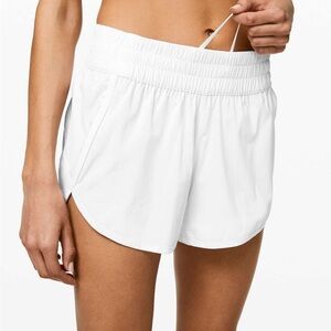 Lululemon Tracker Low-Rise Lined Short 4”